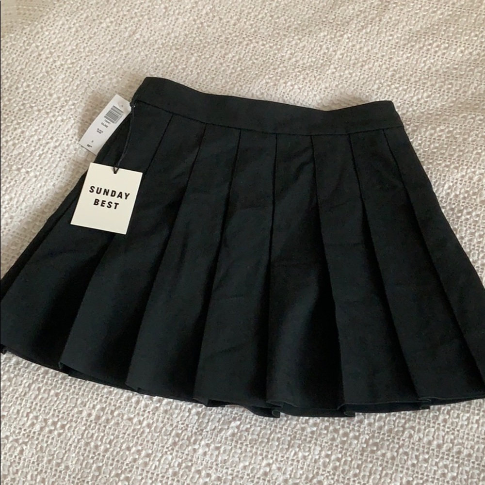 SUNDAY BEST OLIVE SKIRT